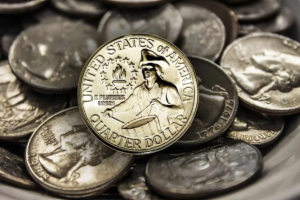 Coin Collector’s Paradise: 8 Bicentennial Quarters Valued at $45K+ Each